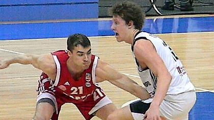 Στην Τριούμφ ο Κουλάγκιν