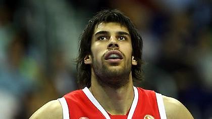 Υπογράφει ο Πρίντεζης