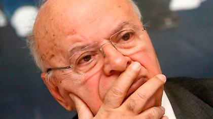 «Είναι ανεπίτρεπτο»!