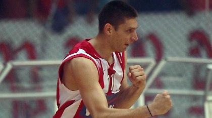 Σκέφτεται παραμονή ο Πελεκάνος