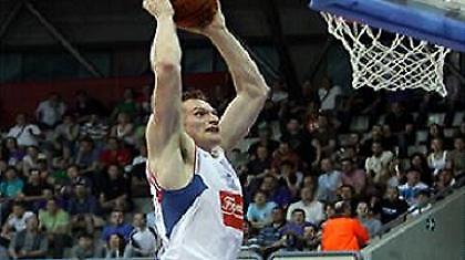 Στην Αρμάνι και ο Ραντόσεβιτς