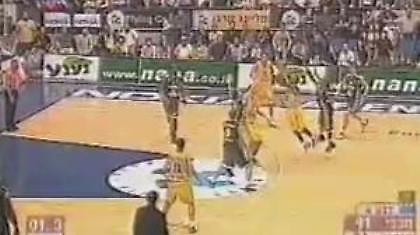 Το καλάθι για το οποίο ο Σαρπ έμεινε στην ιστορία