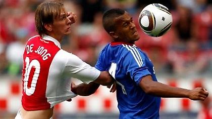 Ανανέωσε ο Ντε Γιονγκ