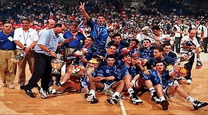 Το πρώτο ήταν και το πιο γλυκό! (video)