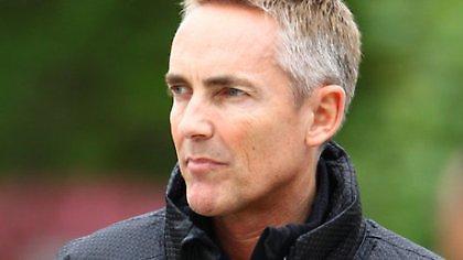 Δεν κινδυνεύει η θέση του…