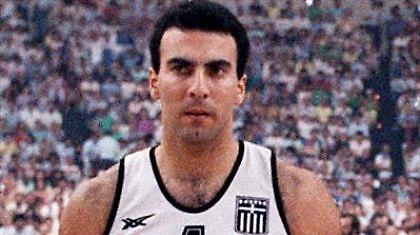 Χρόνια Πολλά κι αν περάσουν, παραμένει Γκάλης (video)