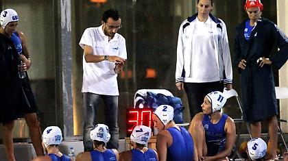 Αληθινή ομάδα με δεύτερη σκέψη στο παιχνίδι της