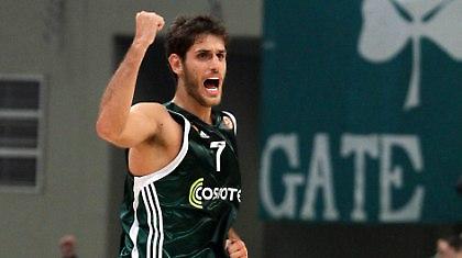 Δίνουν τα χέρια