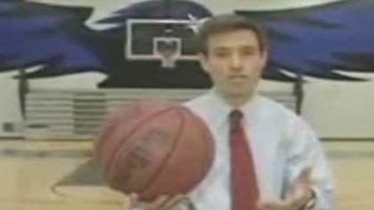 Δημοσιογράφος το βάζει από το κέντρο