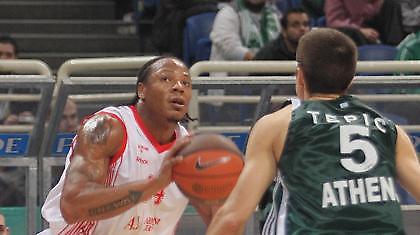 Στην Μπεσίκτας ο Χόκινς