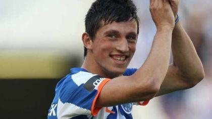 Ο Κάστρο φτιάχνει το… κάστρο(vid)