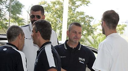 Δουλειά και... αισιοδοξία για Καλάθη