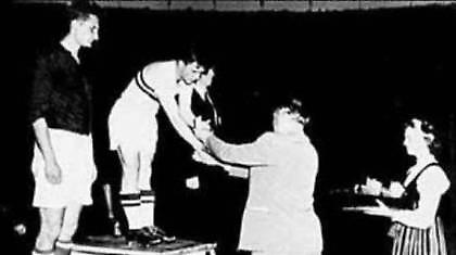 Όταν ο Πούσκας νίκησε τον Μπόμπεκ (video)