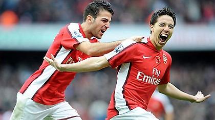 Μπαίνουν στην ομαδική φώτο της Άρσεναλ, Σεσκ και Νασρί