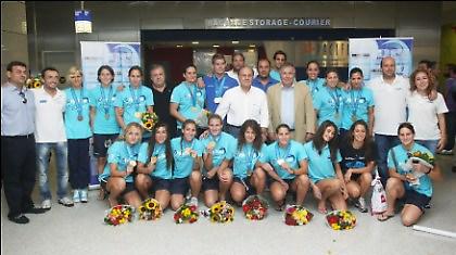 Στον Πρόεδρο της Δημοκρατίας οι «χρυσές» πολίστριες