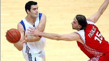 Κάλεσε Μαυροειδή ο Ζούρος!