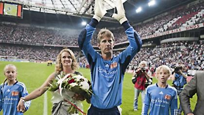 Το «αντίο» του Φαν Ντερ Σαρ