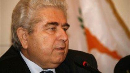 Ακυρώθηκε η αυριανή συνάντηση Χριστόφια- Έρογλου