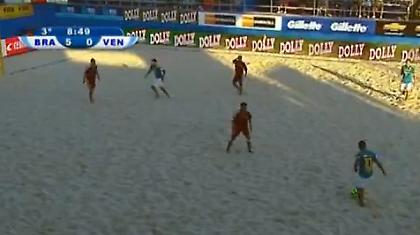 «Μαγεύουν» στην άμμο οι Βραζιλιάνοι (video)