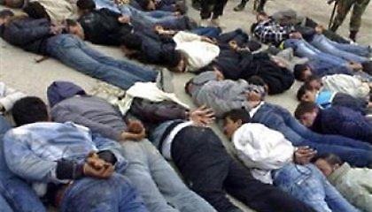 Εκατοντάδες συλλήψεις στη Συρία