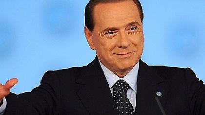 Κατηγορούν τον Μπερλουσκόνι για «ξεπούλημα» της Ιταλίας