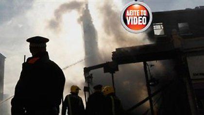 Και νεκρός στα βίαια επεισόδια στη Βρετανία