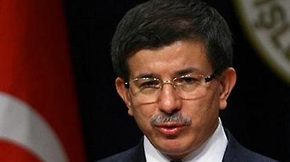 Να σταματήσει την αιματοχυσία ζητεί από τη Συρία η Τουρκία