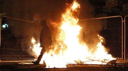 Η Βρετανία θα πληρώσει ακριβά τις ταραχές