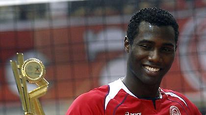 Παίρνει «ρόπαλο»