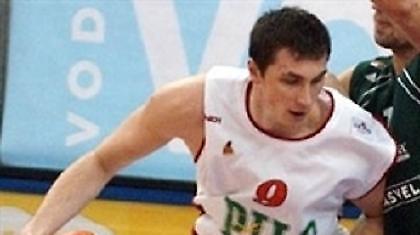 Παραμένει στη Ζελέζνικ ο Ιλιτς