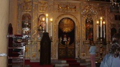 «Θωρακίζουν» τις εκκλησίες για τον φόβο των κλεφτών