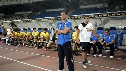 Αυτούς έχει, αυτούς θα εμπιστευτεί