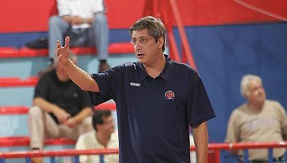 Προσέλαβε Φραγκιά, ανανέωσε με Τσάμη