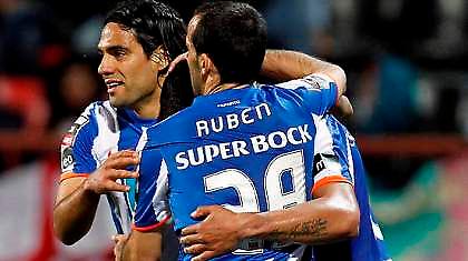 Επιβεβαιώθηκε η πρόταση της Ατλέτικο για Φαλκάο-Ρούμπεν