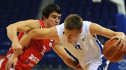 Έκοψε δύο το Μαυροβούνιο