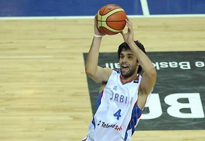 Με «ζόρι» και Μίλος η Σερβία