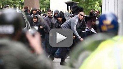 Ταραξίες πυροβόλησαν αστυνομικούς στο Μπέρμιγχαμ (video)