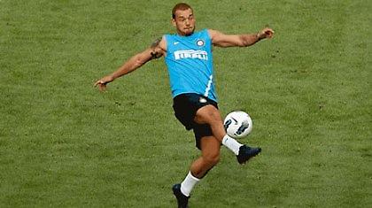 Τελευταία προσπάθεια Γιουνάιτεντ για Σνάιντερ