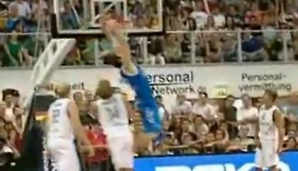 Ο Κουφός εκθέτει τον Νοβίτσκι (video)