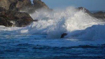 Συνεχίζονται οι θυελλώδεις άνεμοι στα πελάγη