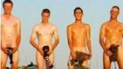 Τιμωρήθηκε ομάδα για γυμνή φωτογράφιση