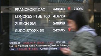 Στα όρια του κραχ το χρηματιστήριο