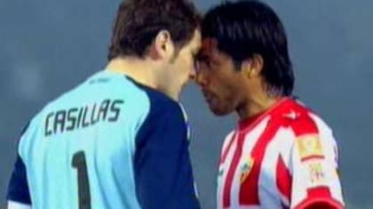 Βοηθάει και… δέρνει ο Βάργκας! (video)