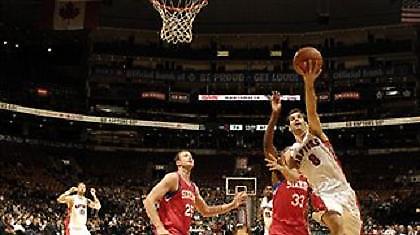 Στη Μακάμπι Αστοντ ο Μπράκινς