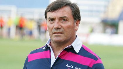 Περιμένουν και κανονίζουν…