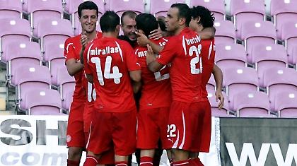 Ξεκινάει την κούρσα δέκα μέτρα πίσω