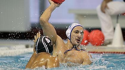 «Πράσινος» ο Κομάντινα