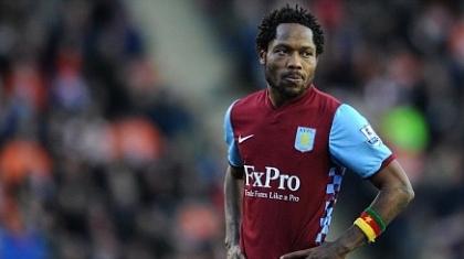 Κάτι «παίζει» με Μακούν!