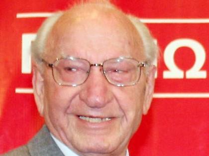 Απεβίωσε ο Στάικος