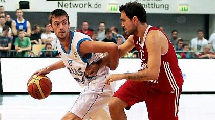 «Ντριμπλάρει» με Μάντζαρη ο Ολυμπιακός